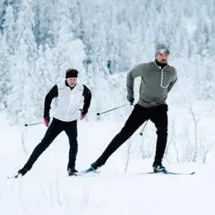 Jak vybrat skate běžecké lyže