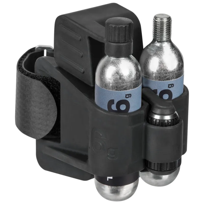 Topeak NanoMaster RXT 2x16g - sada bombiček, CO2 inflátor, multiklíč Mini 9 Pro, černá