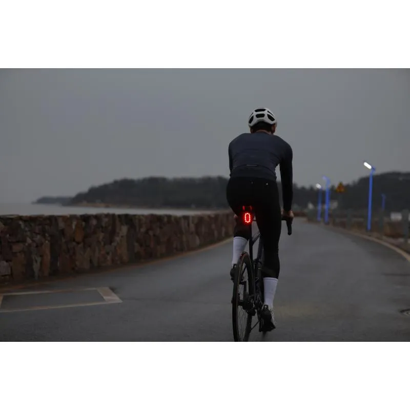 Světlo iGPSport SR Mini - zadní, s radarem - 9